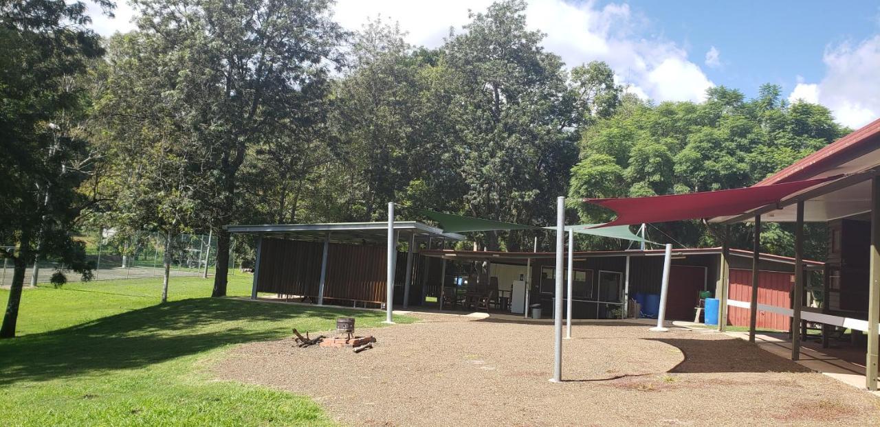 Christmas Creek Café&Cabins Lamington Esterno foto